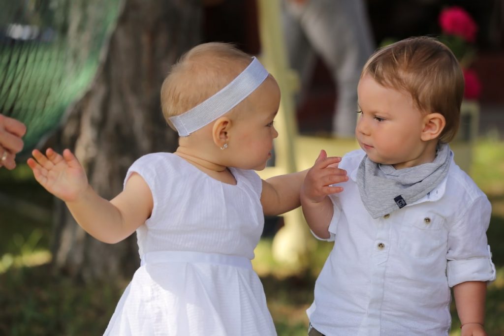 minimum age to work as a babysitter